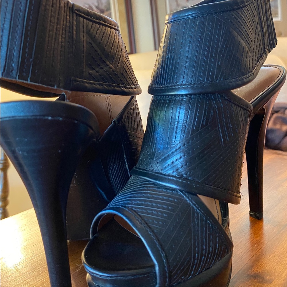 Calvin Klein Leather Heels - Size 5M.
